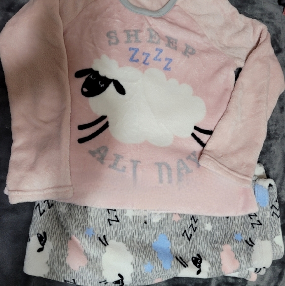 PJ Set - Picture 1 of 1